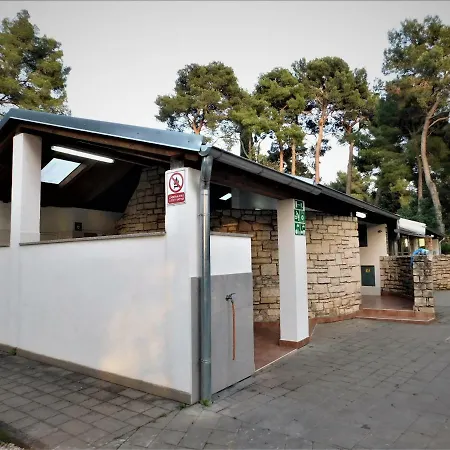 Glamping Tent * 罗维尼